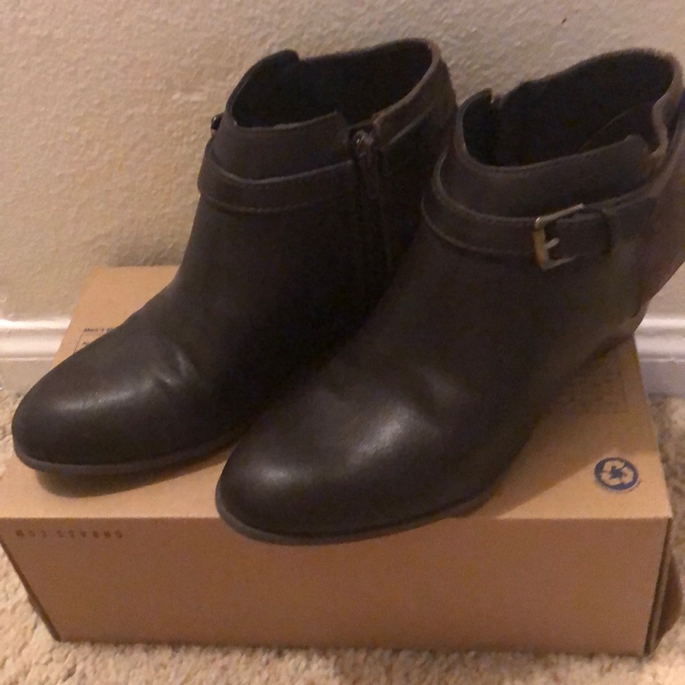 G.H. Bass &co  boots size 7.5